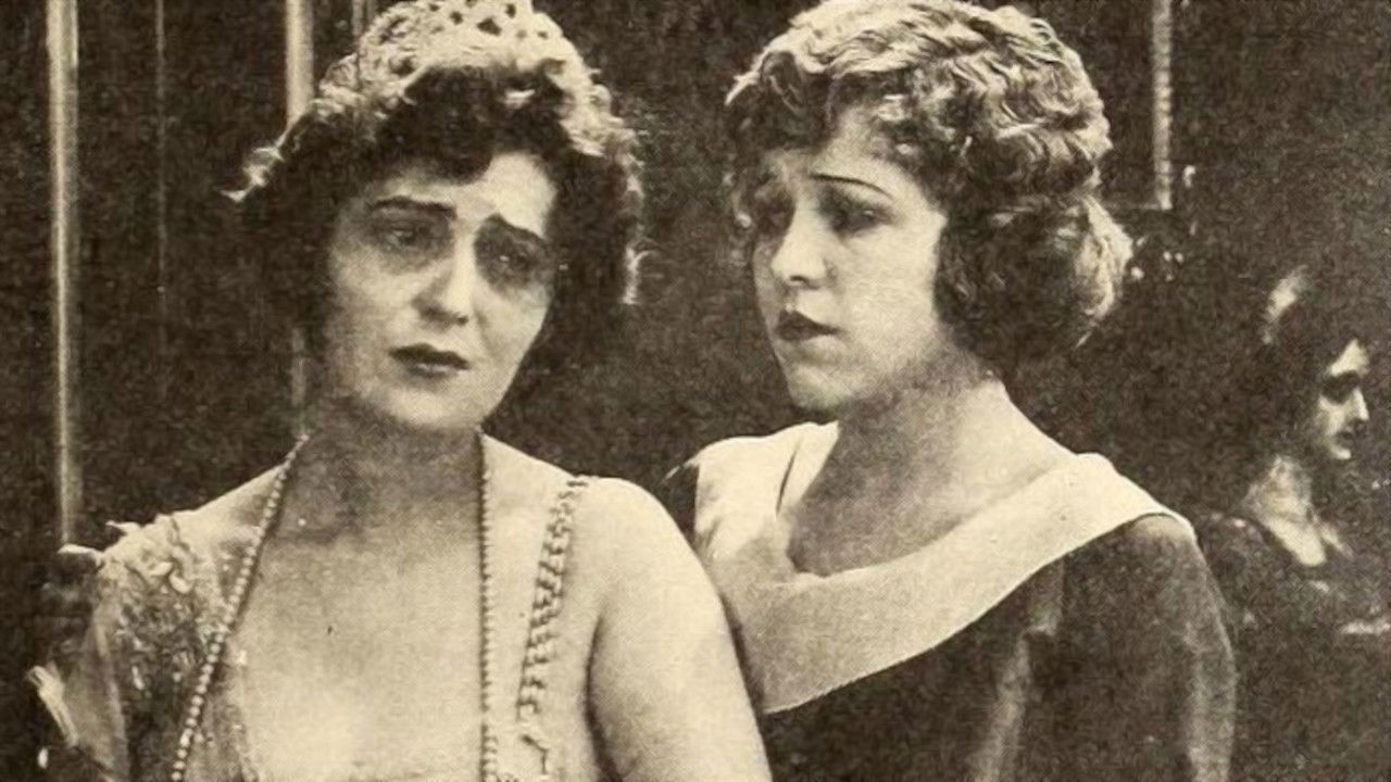 Backdrop image for movie Everywoman