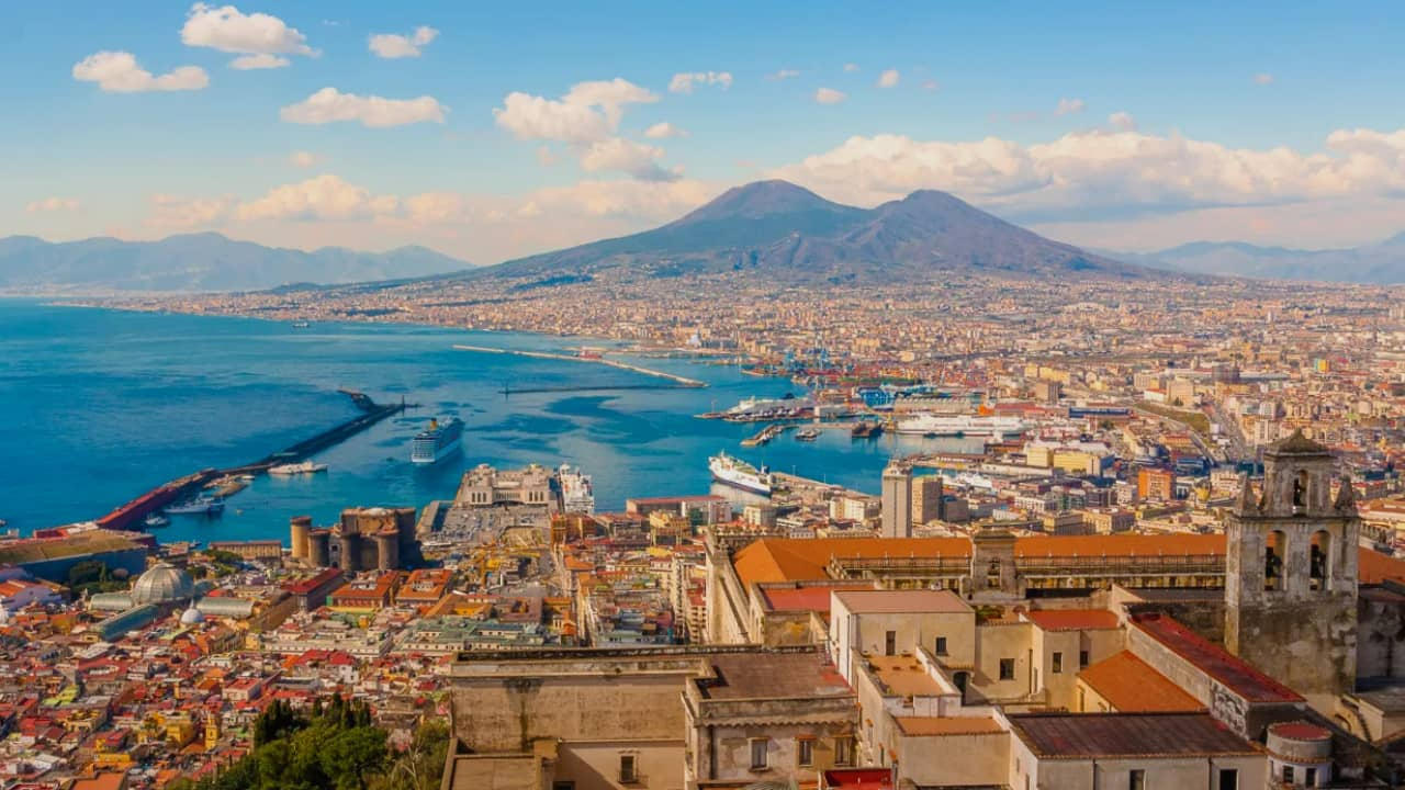 Backdrop image for movie Baie de Naples, la colère des volcans