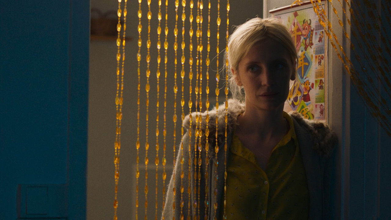 Backdrop image for movie The Three of Us