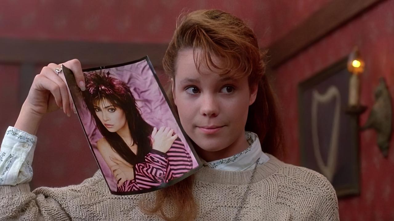 Backdrop image for movie Teen Witch