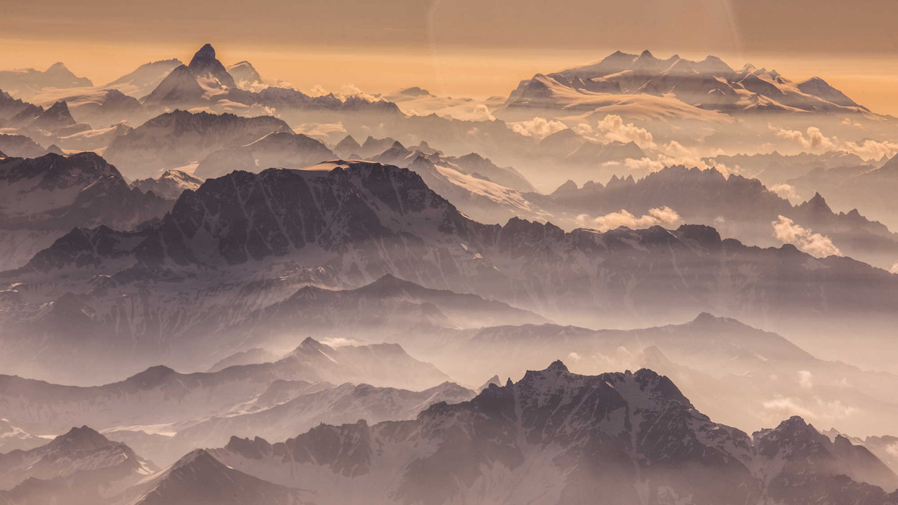 Backdrop image for movie Mountain