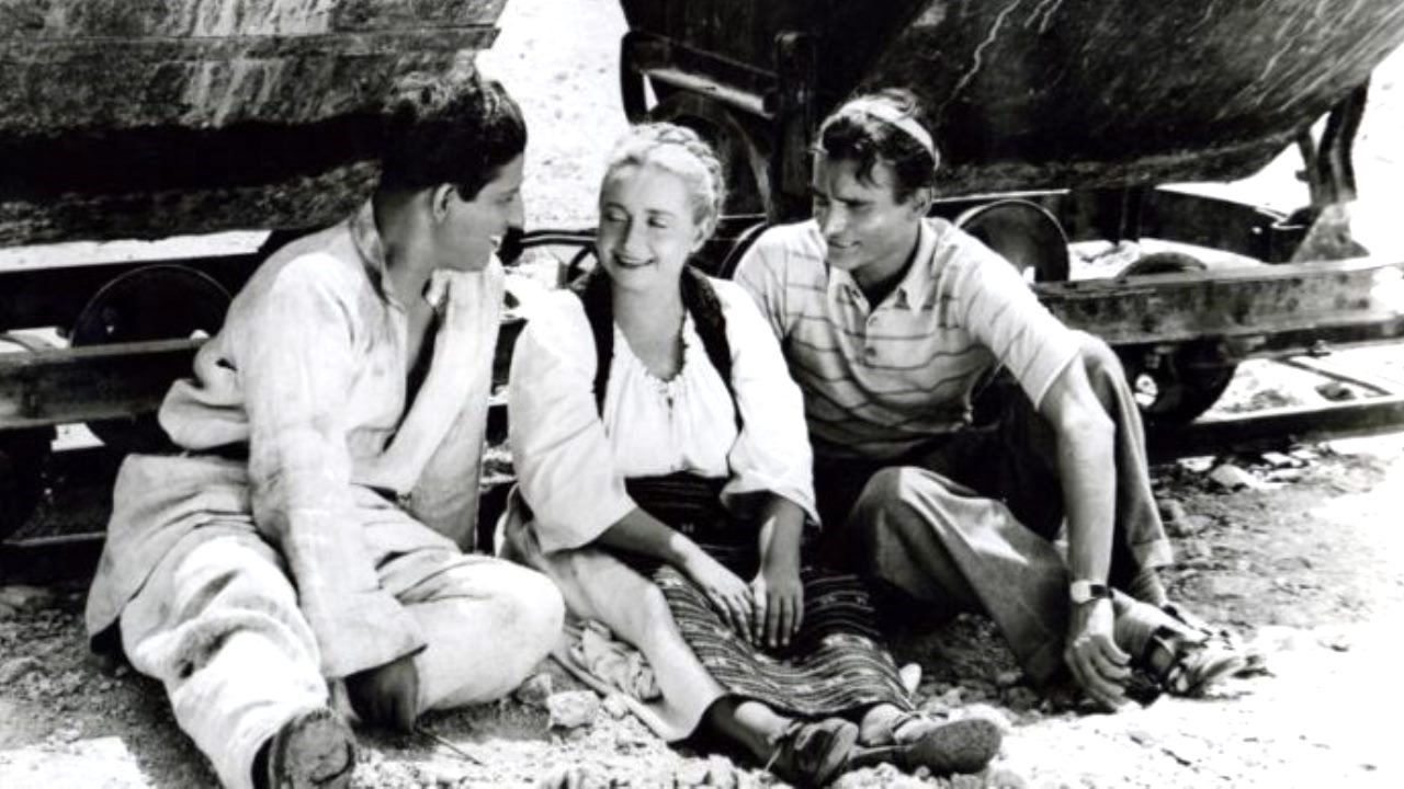 Backdrop image for movie The Valley Resounds