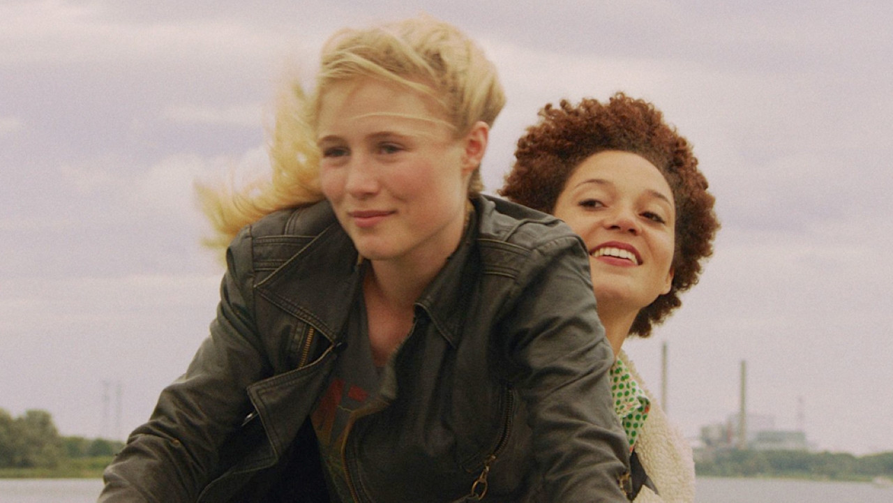 Backdrop image for movie Summer