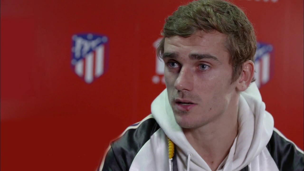 Backdrop image for movie Footballeur et homosexuel : au cœur du tabou