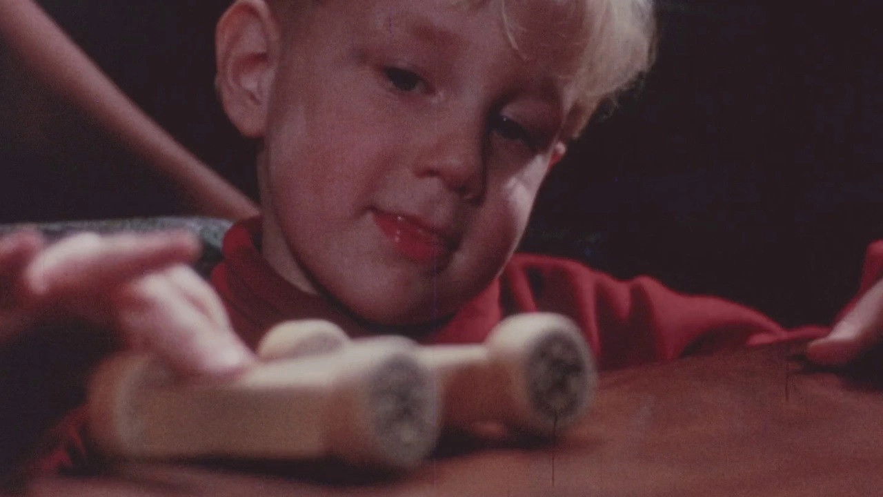 Backdrop image for movie Wheels That Go