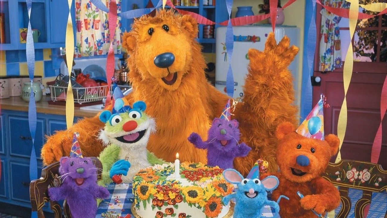 Backdrop image for movie Bear in the Big Blue House - Party Time with Bear