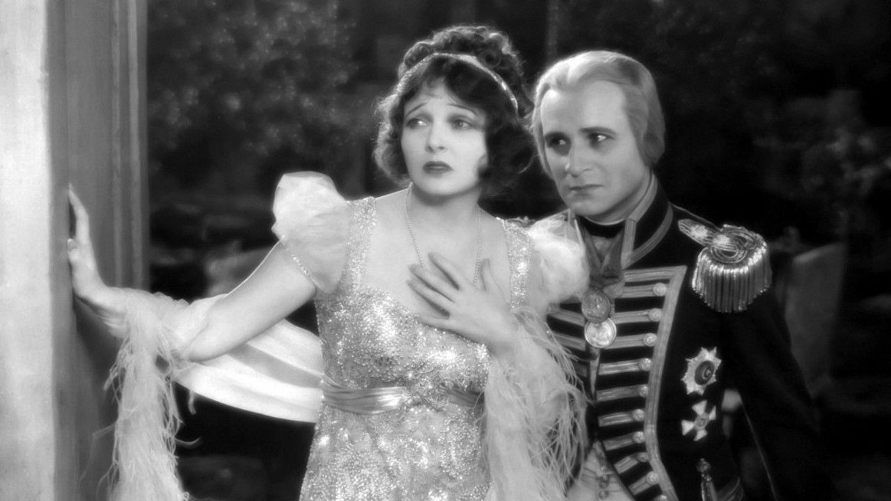 Backdrop image for movie The Divine Lady