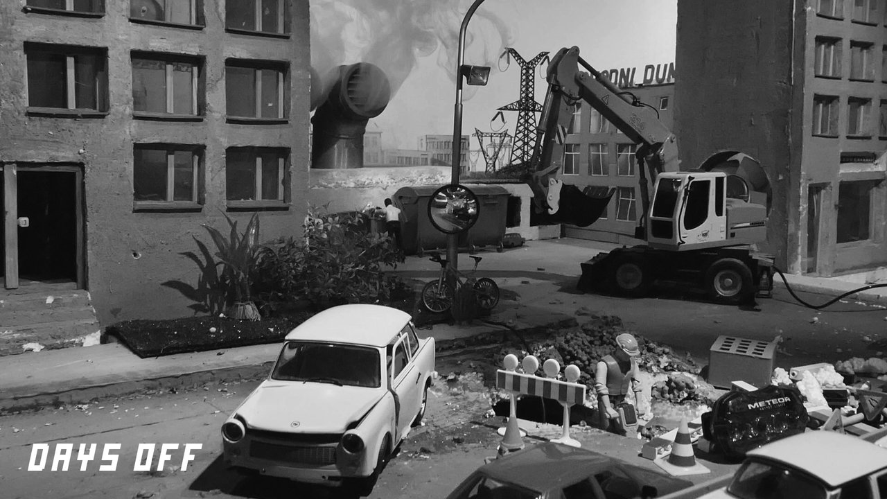 Backdrop image for movie Days Off