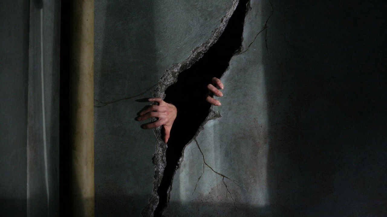 Backdrop image for movie Retribution