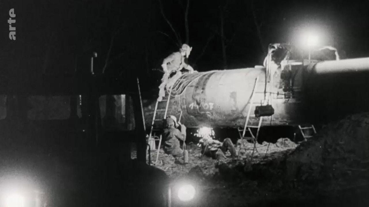 Backdrop image for movie Druzhba: The Friendship Pipeline