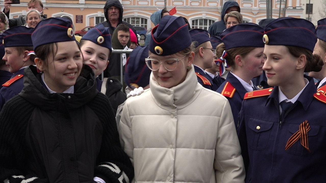 Backdrop image for movie Russland und die Schweiz – Eine Beziehung in Zeiten des Krieges