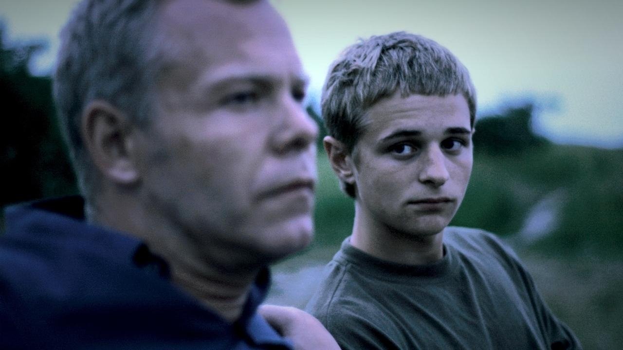 Backdrop image for movie Three Summers