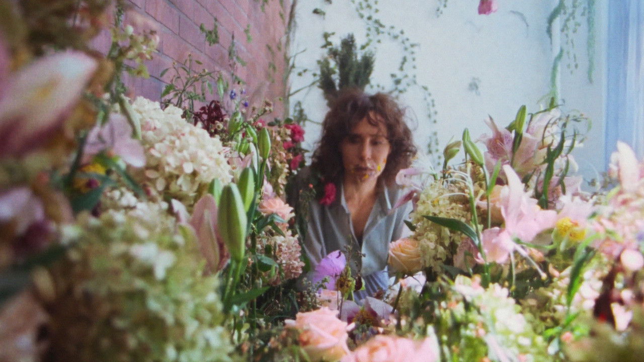 Backdrop image for movie Waves