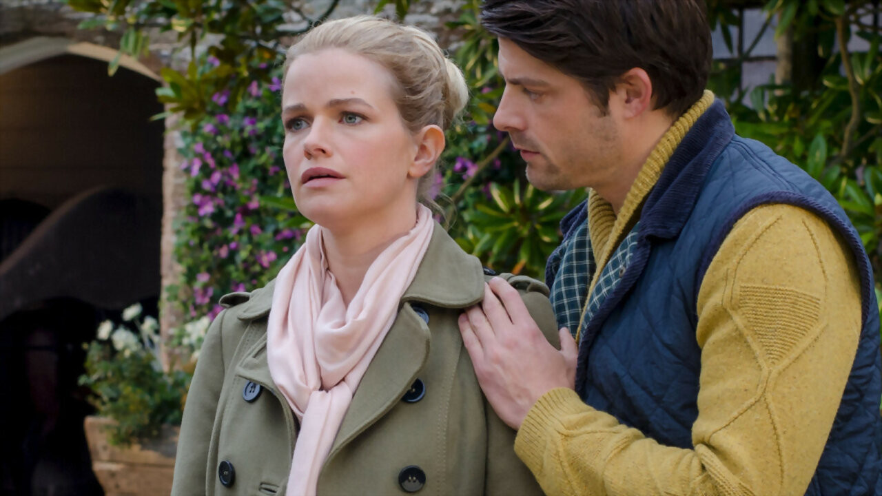 Backdrop image for movie The Woman on the Cliff