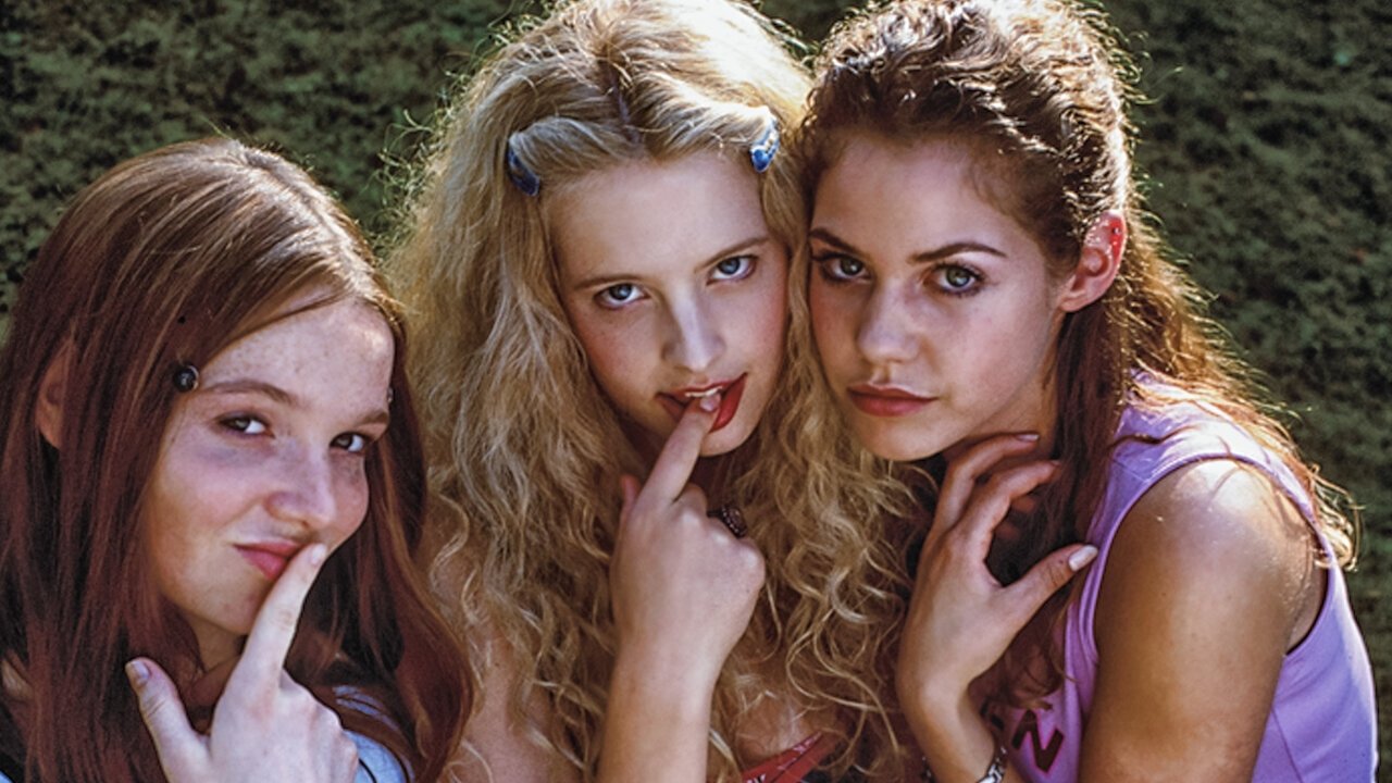 Backdrop image for movie Girls on Top