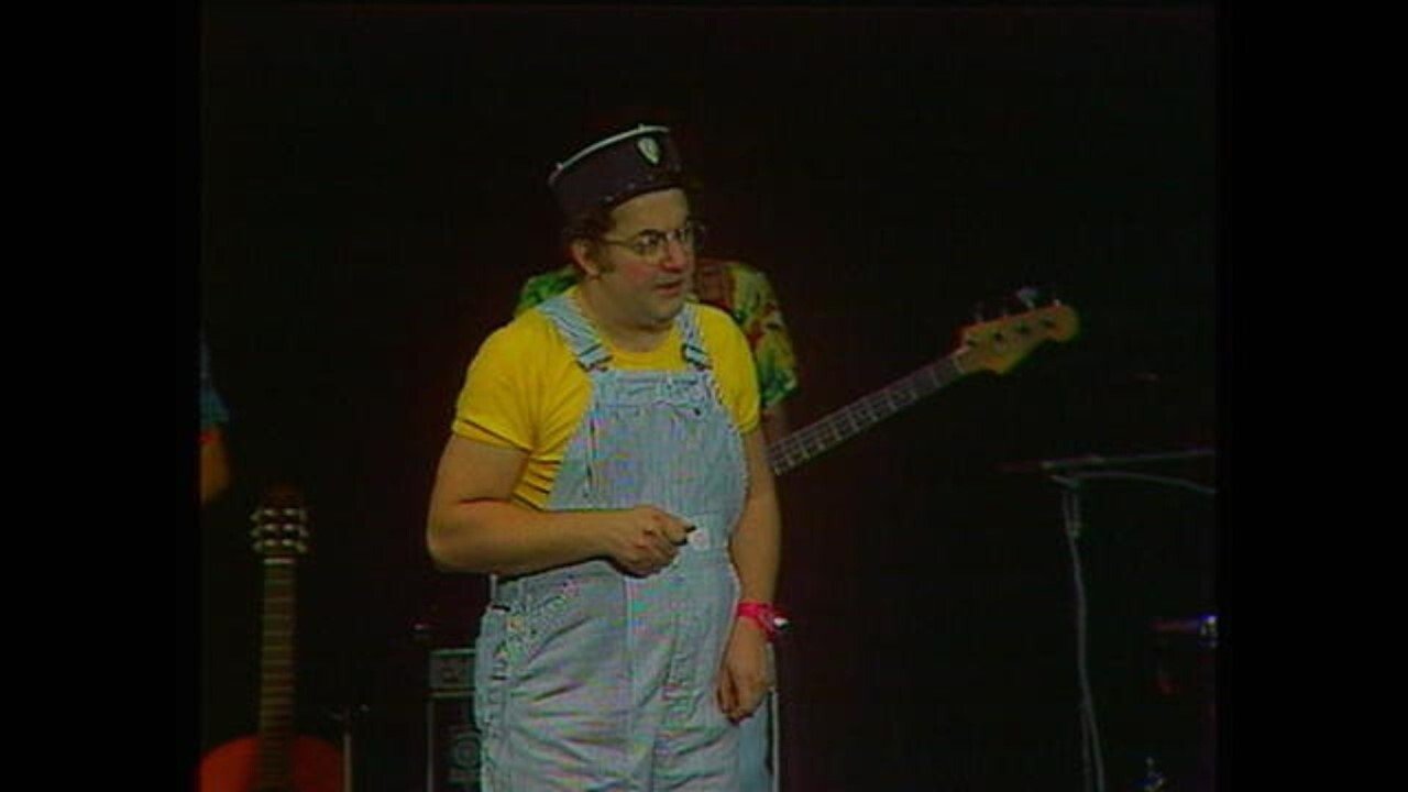 Backdrop image for movie Coluche : C'est pour rire