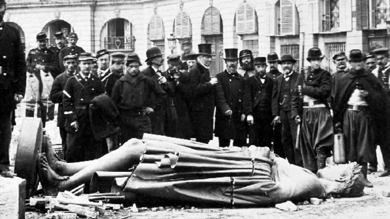 Backdrop image for movie La Commune de Paris 1871