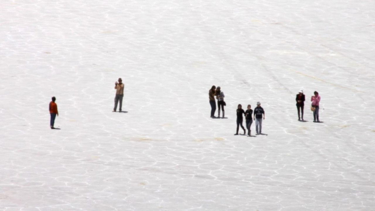 Backdrop image for movie Time Goes by Like a Roaring Lion