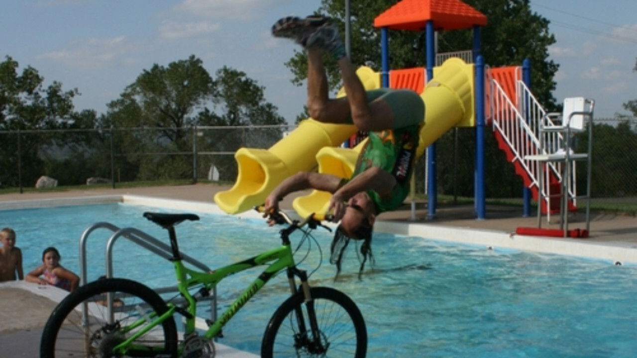 Backdrop image for movie Biker Fox