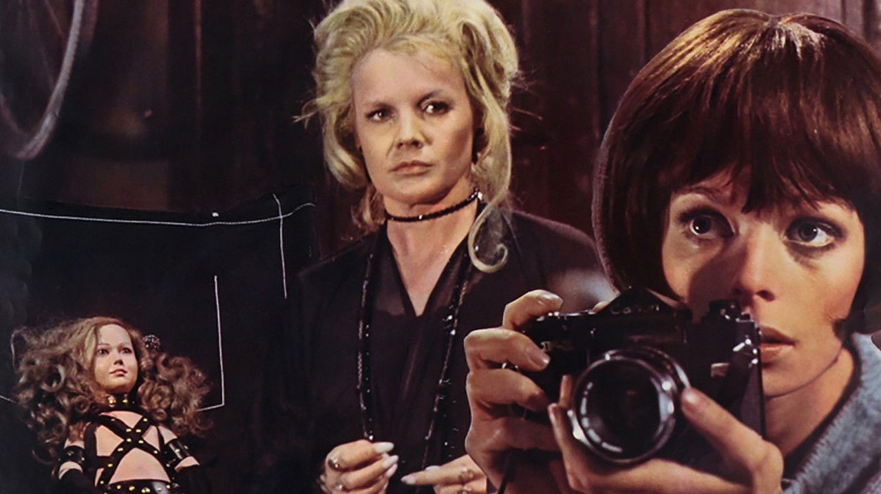 Backdrop image for movie Baba Yaga