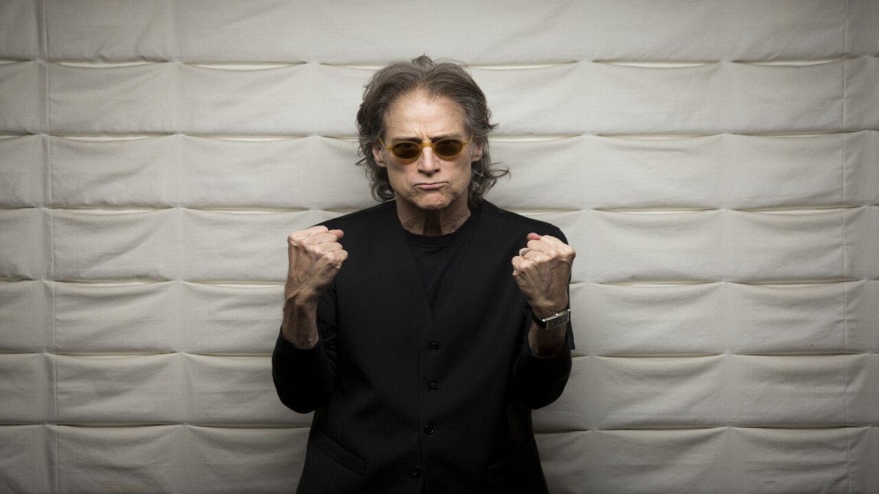 Backdrop image for movie Richard Lewis: The Magical Misery Tour