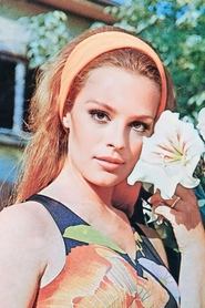 Photo of Hülya Koçyiğit