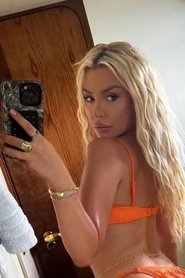 Photo of Tana Mongeau