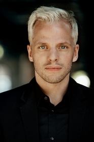 Photo of Peter Miklusz