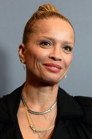 Photo of Victoria Mahoney