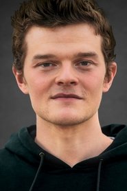 Photo of Robert Aramayo