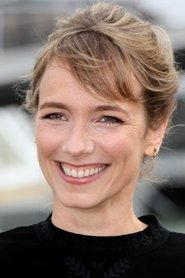 Photo of Julie-Anne Roth
