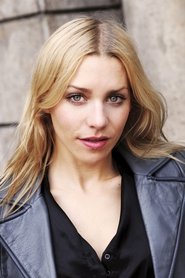 Photo of Julia Dietze