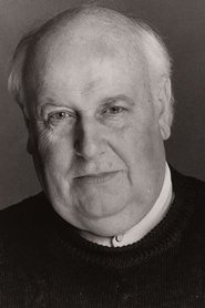 Photo of Roger Hammond