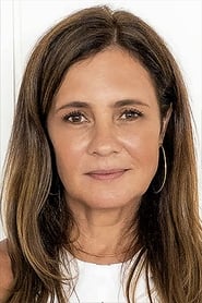 Photo of Adriana Esteves