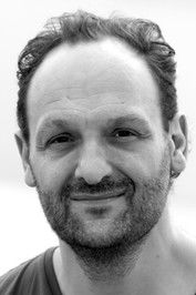 Photo of Daren Elliott Holmes