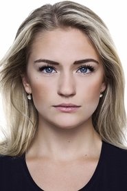 Photo of Alicia Agneson