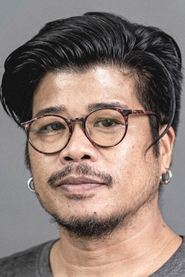 Photo of Kongkiat Khomsiri