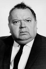 Photo of Leon Askin