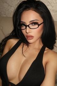 Photo of Caira Lee