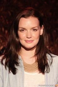 Photo of Jennifer Damiano
