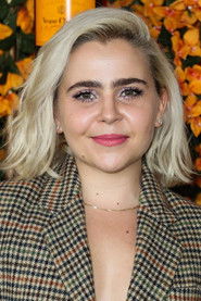 Photo of Mae Whitman