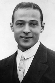 Photo of Rudolph Valentino