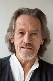 Photo of Miles Anderson