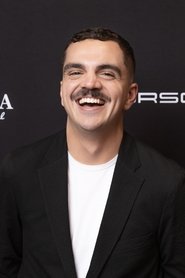 Photo of Thom Hilton
