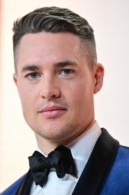 Photo of Alexander Dreymon