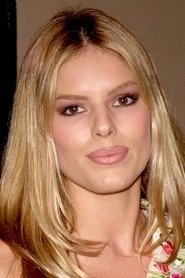 Photo of Layla Roberts