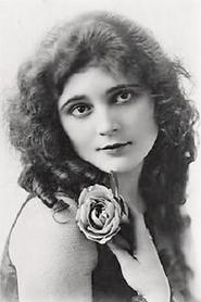 Photo of Claire McDowell