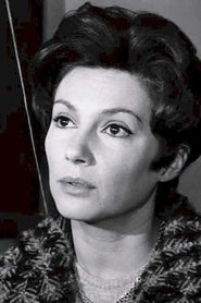 Photo of Nadine Alari