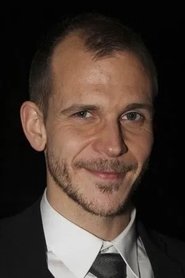 Photo of Gustaf Skarsgård