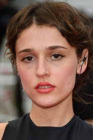Photo of Lola Bessis